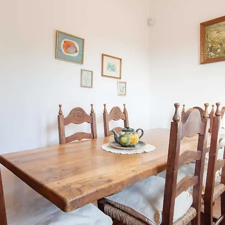 Campina Sleeps 5 Pool Air Con Wifi *